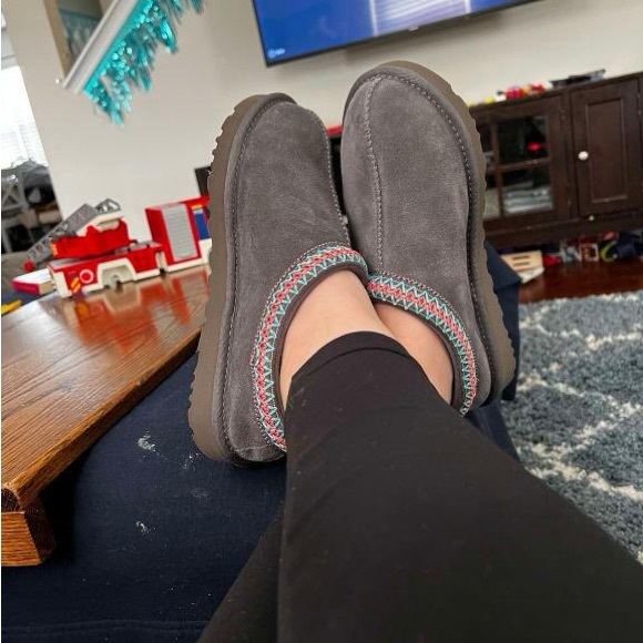 UGG Tasman Slipper | Dark Grey - Picture 5 of 5
